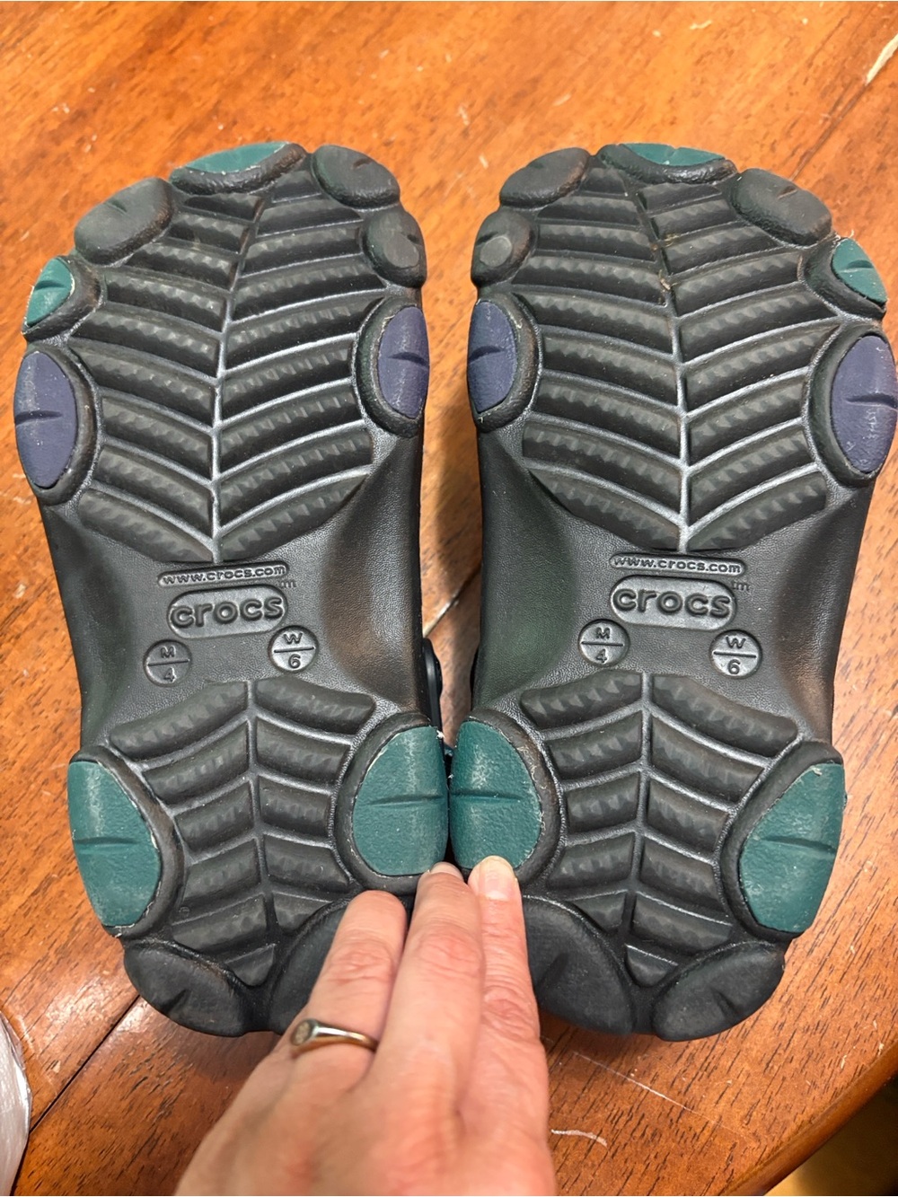 Disney Park Crocs Haunted Mansion Size W 6  M4 - Picture 2 of 2